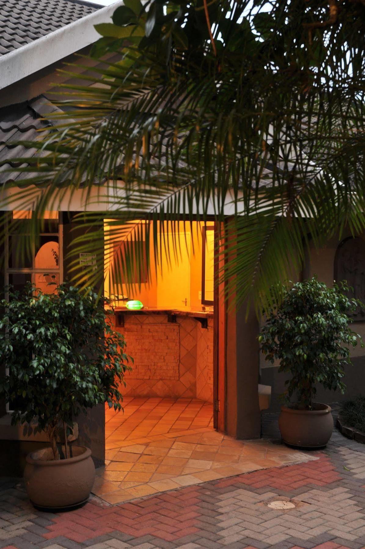 Bed and Breakfast Sunset Manor Mbombela Exterior foto